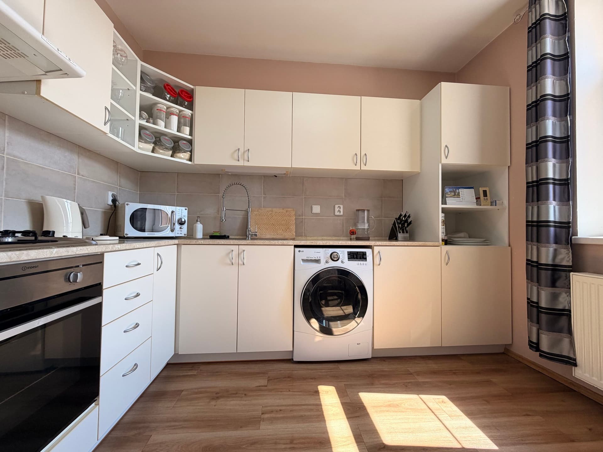 Prodej plně obsazeného činžovního domu se zahradou – Plzeň, Slovany (Blatenská ul.) — Plzeň (fotografie 13)