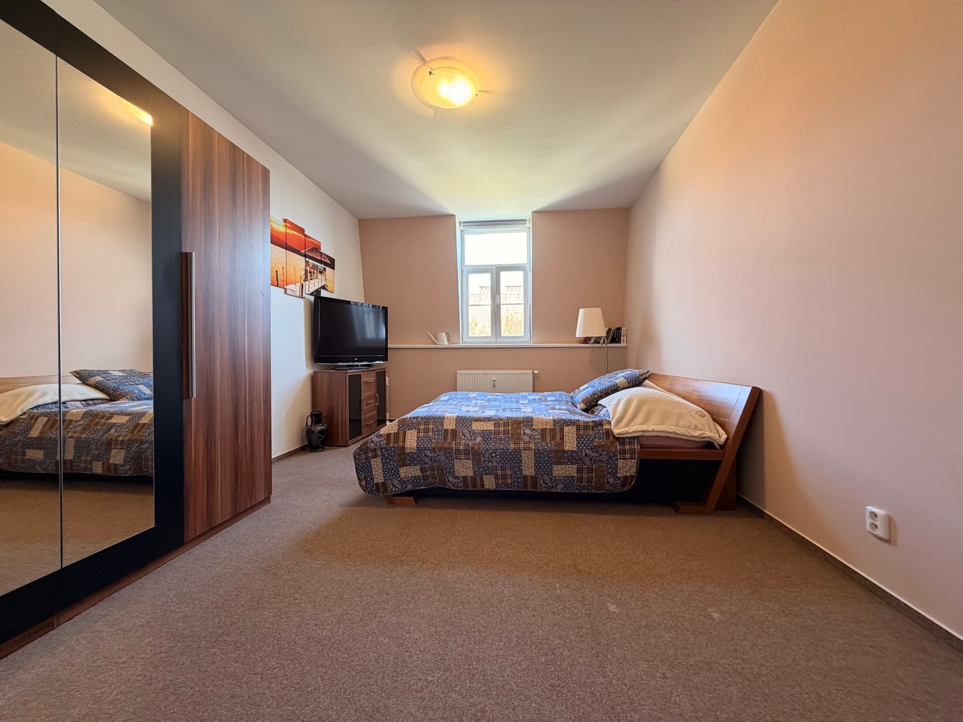 Prodej plně obsazeného činžovního domu se zahradou – Plzeň, Slovany (Blatenská ul.) — Plzeň (fotografie 19)