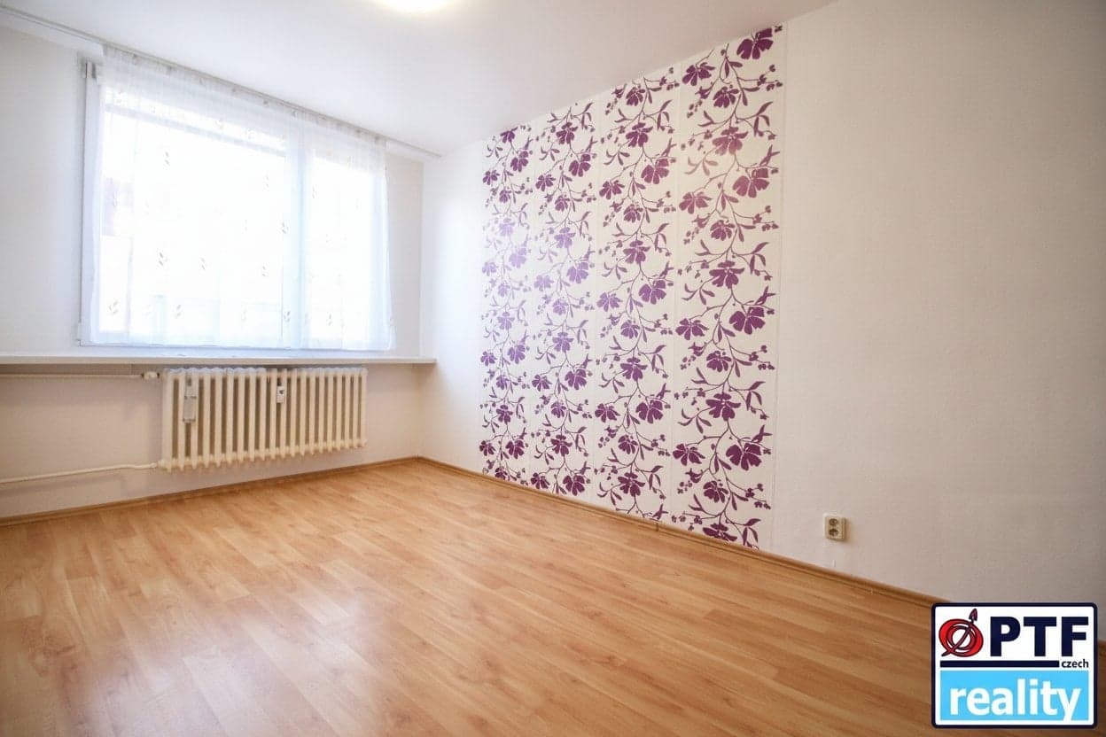 Pronájem světlého a prostorného bytu 3+kk (69 m²) – Zdice, ul. Havlíčkova — Zdice (fotografie 10)