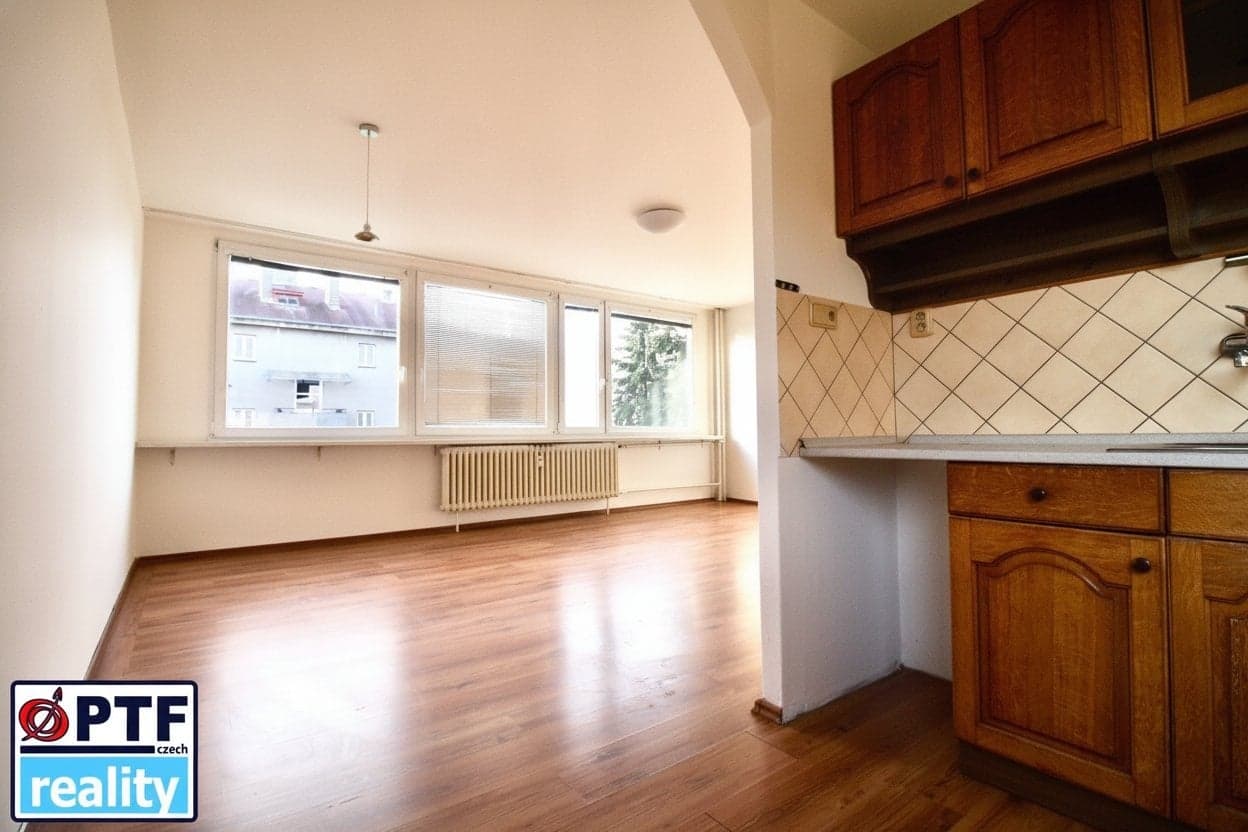 Pronájem světlého a prostorného bytu 3+kk (69 m²) – Zdice, ul. Havlíčkova — Zdice (fotografie 5)