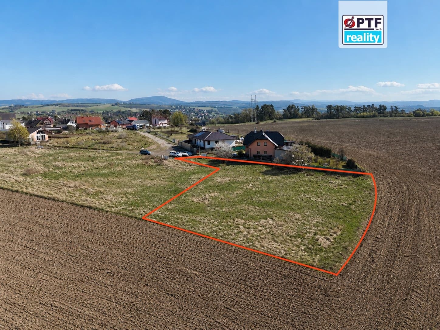 Stavební pozemek 1 880 m² v Bavoryni u Berouna