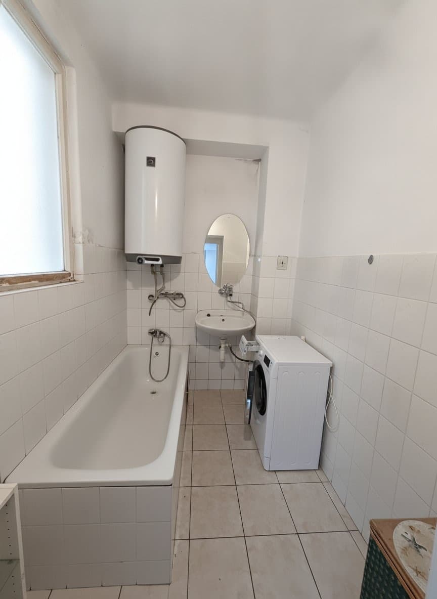 Bytový dům v širším centru Plzně — dlouhodobý pronájem celého objektu — Plzeň (fotografie 6)
