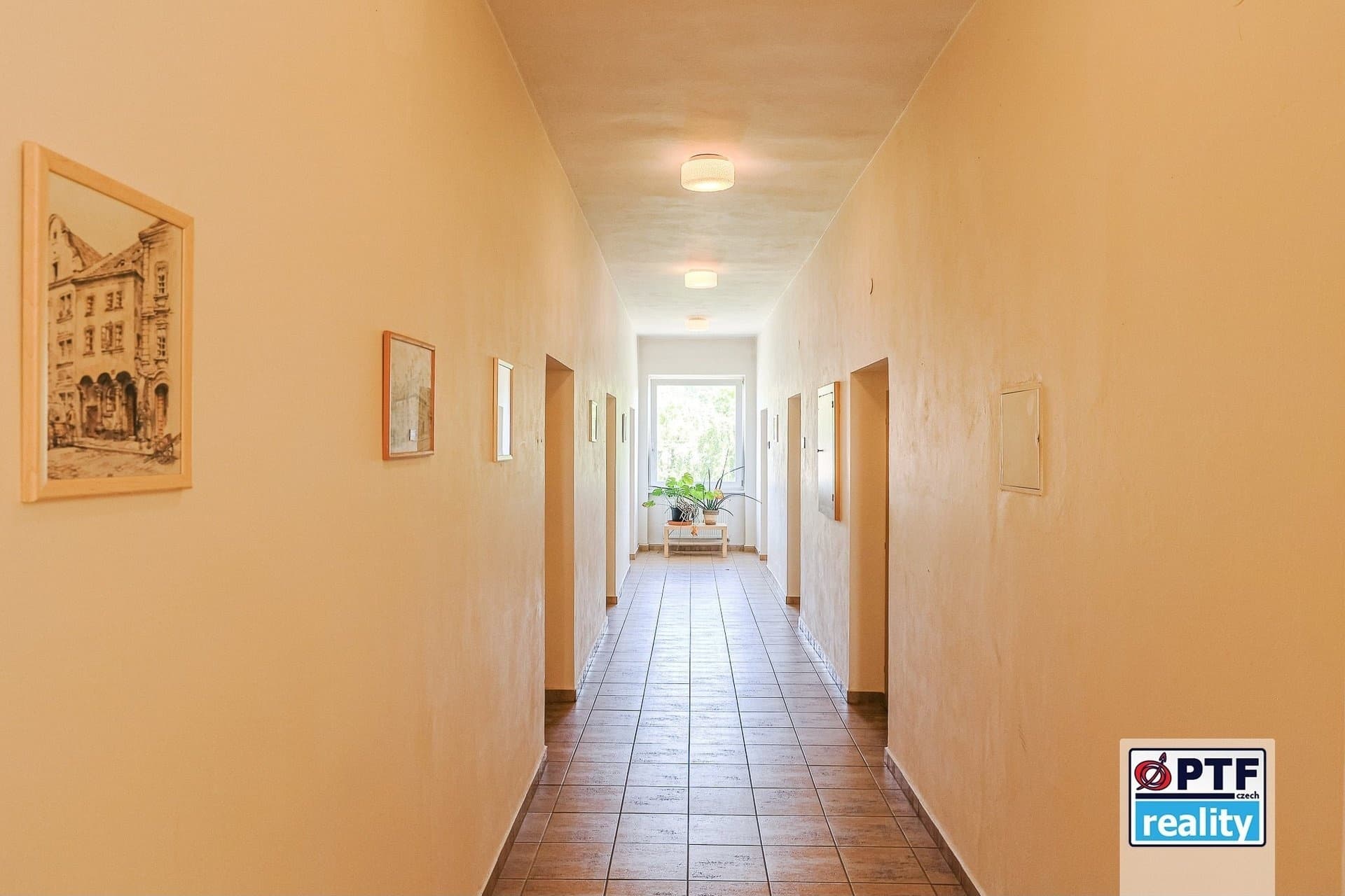 Pronájem dvou kanceláří (31 m²) v Plzni, ul. Na Roudné — Plzeň (fotografie 3)
