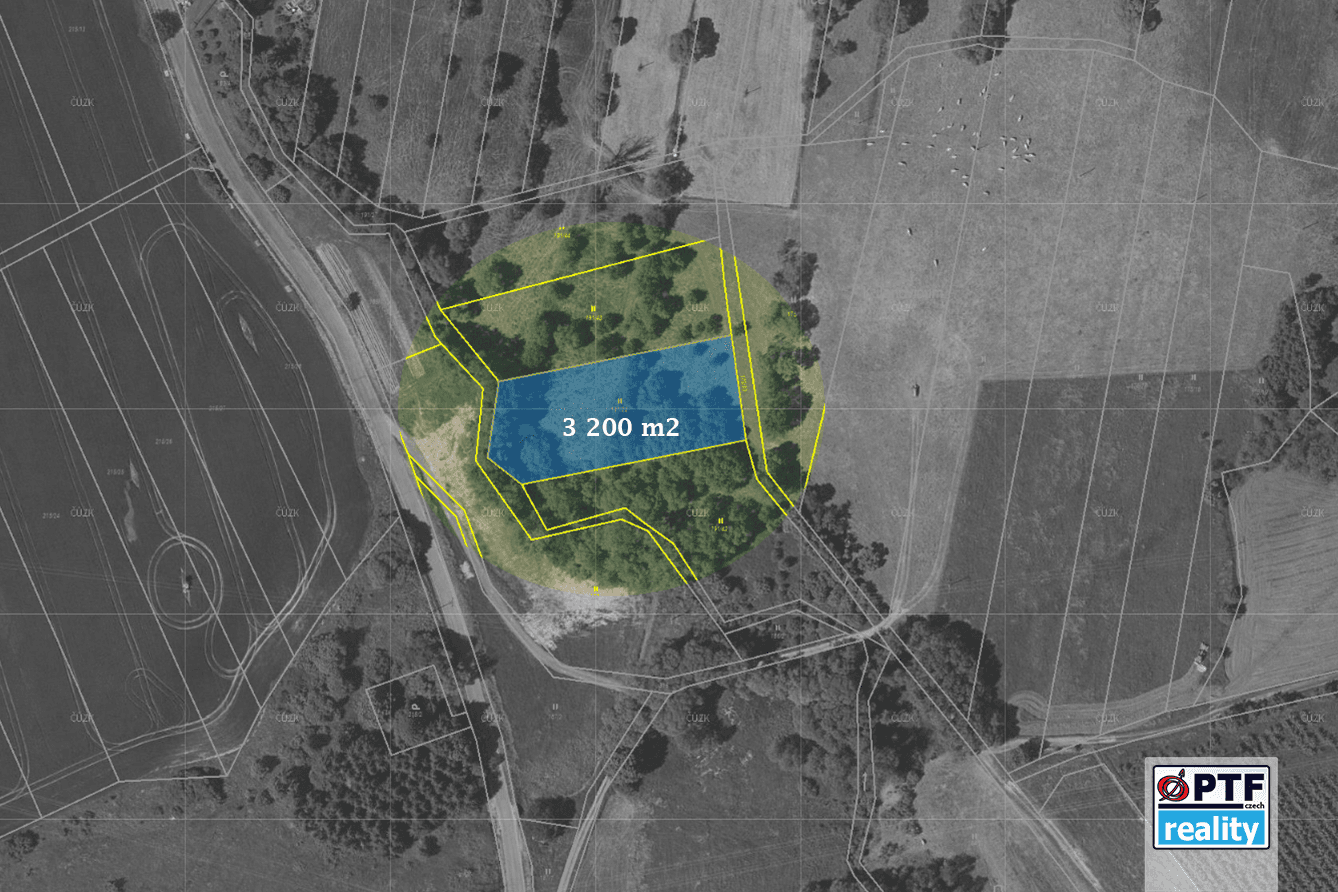 Prodej pozemku 3200 m² Strážov - Opálka
