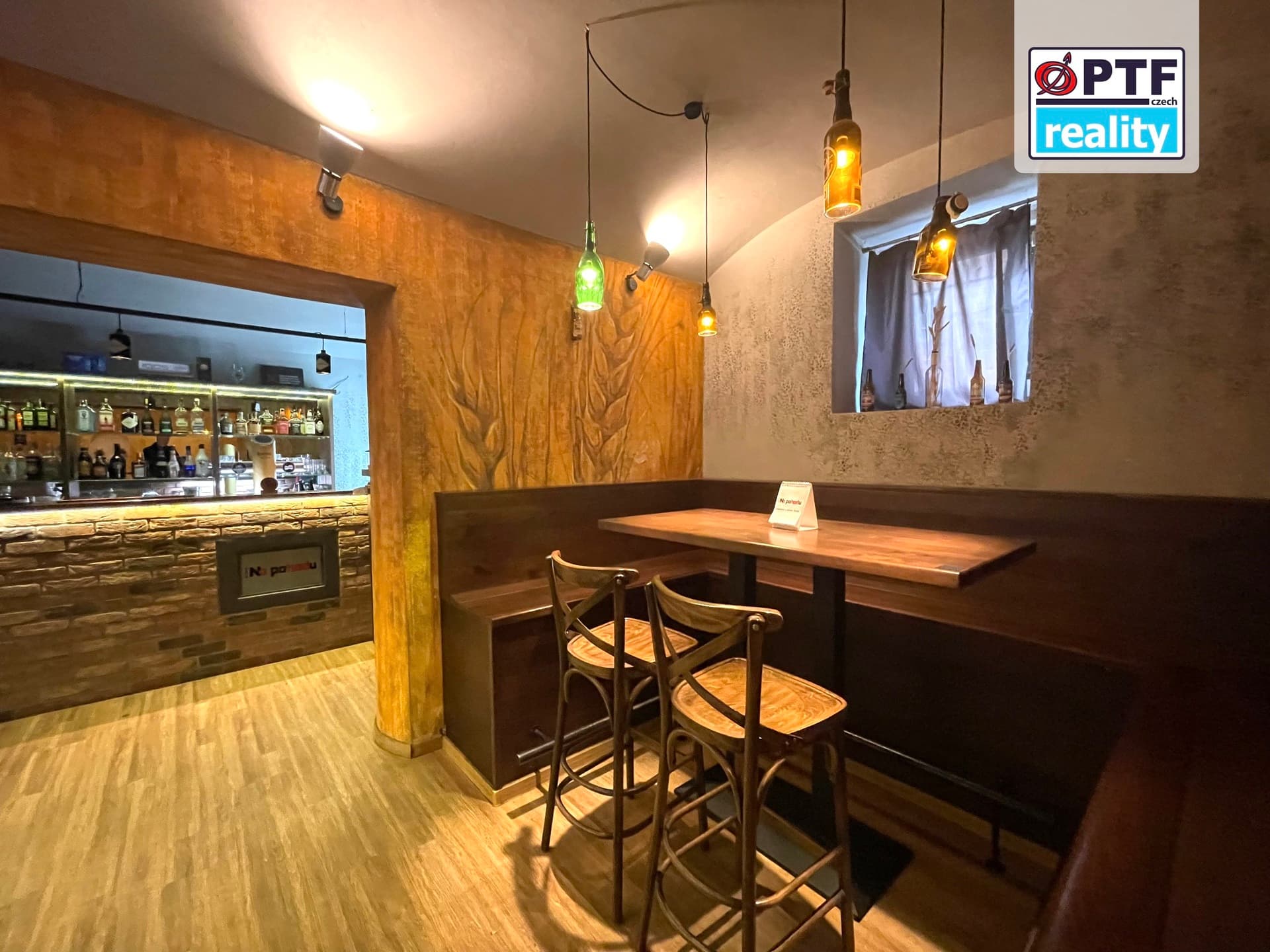 Pronájem zavedeného baru v centru, 102 m² - Plzeň — Plzeň (fotografie 5)