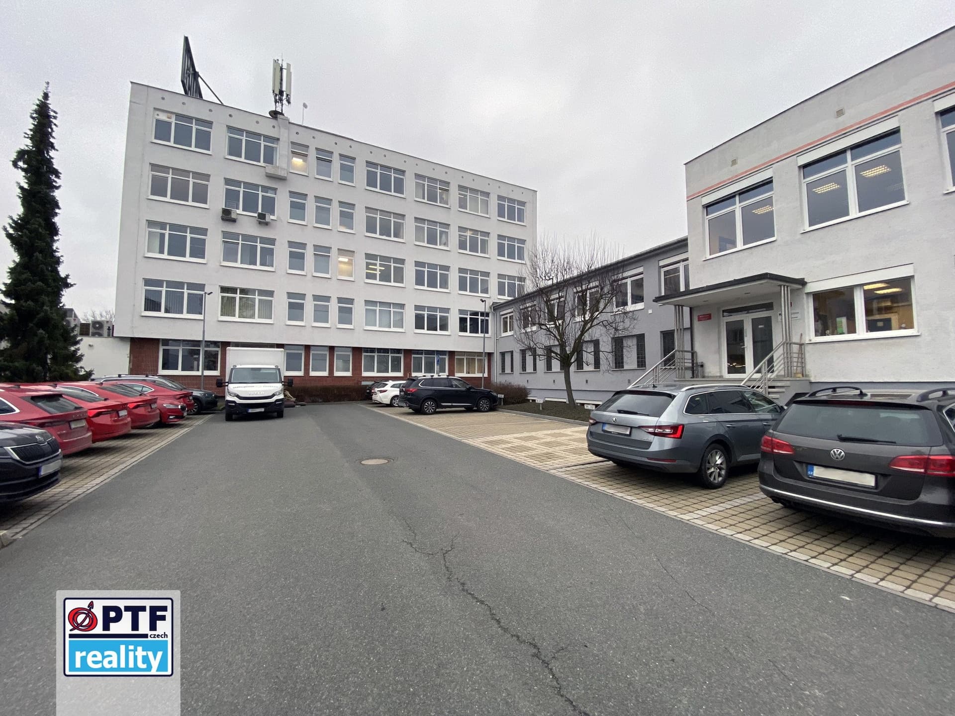 Pronájem kanceláře (17 m²) Plzeň-Skvrňany, ulice Domažlická — Plzeň (fotografie 8)